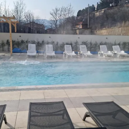 Kemping минерални и термални външен и вътрешен басейни Vimona Therma Velingrad